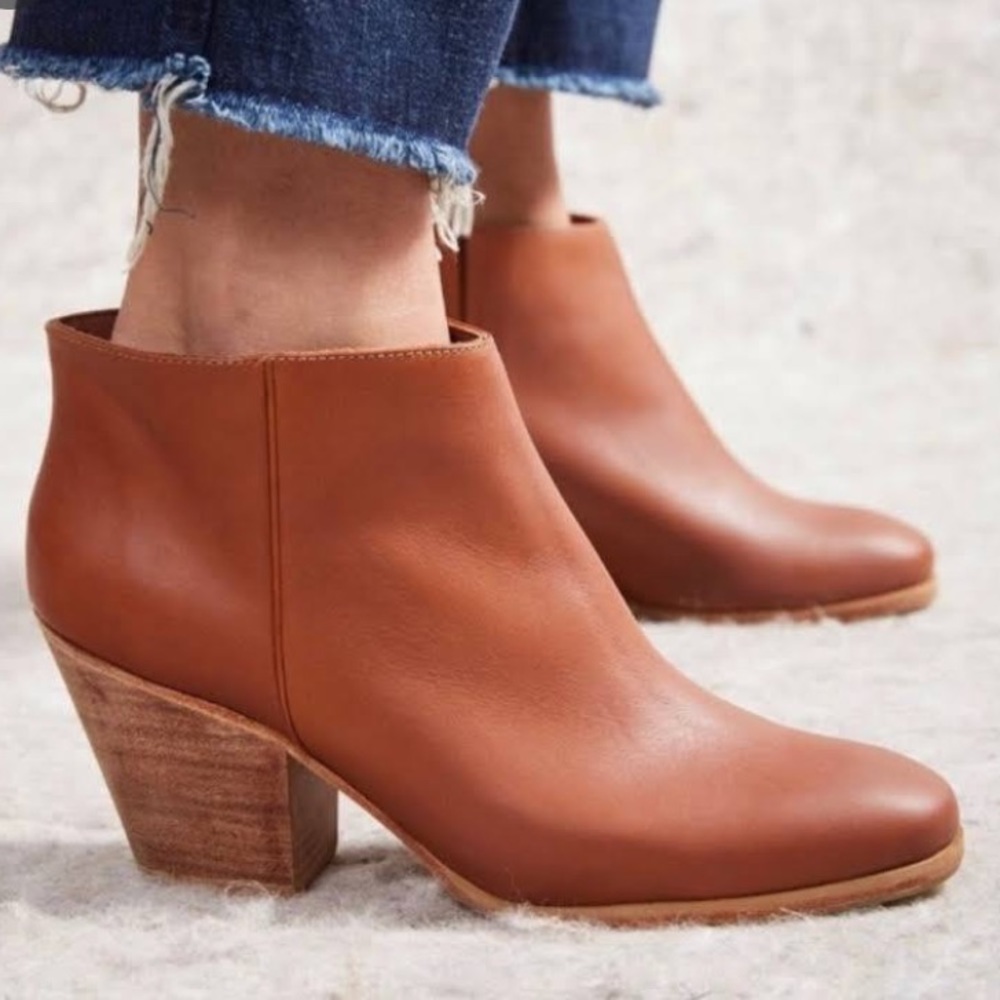 RACHEL COMEY Mars Booties Whiskey Brown Leather 8.5 Ankle Boots